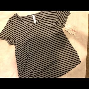 LulaRoe Classic T